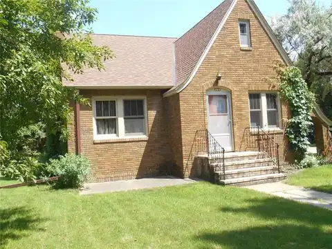 354 1st Street, Gaylord, MN 55334