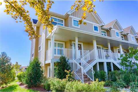 2950 Clover Ridge Drive, Chaska, MN 55318
