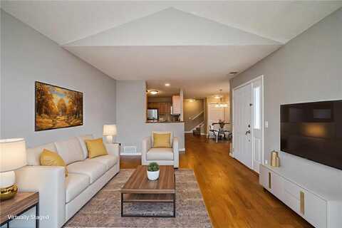 7258 Brittany Lane, Inver Grove Heights, MN 55076