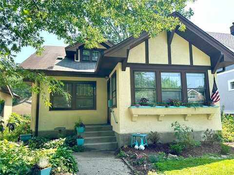 4105 Columbus Avenue, Minneapolis, MN 55407