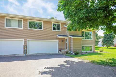 16135 Flagstaff Court N, Lakeville, MN 55068