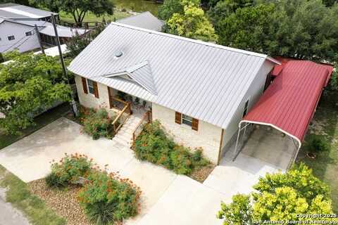 520 Enchanted River, Bandera, TX 78003