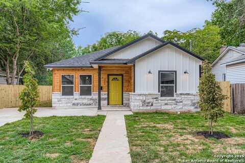 226 Frost, San Antonio, TX 78201