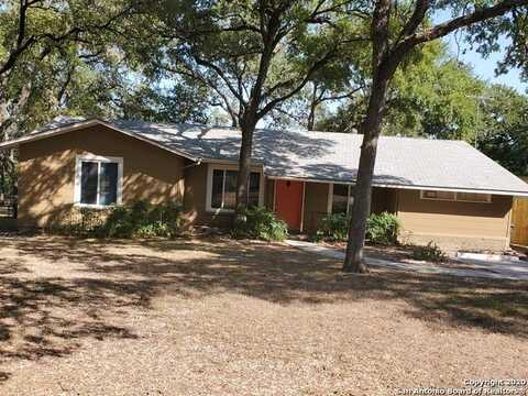 105 W Hillcrest Dr, San Marcos, TX 78666