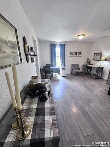 1306 Braubach, San Antonio, TX 78214