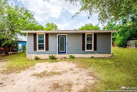 2438 Royal Oaks, Poteet, TX 78065