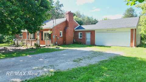 9377 Hubbard, Davison, MI 48423