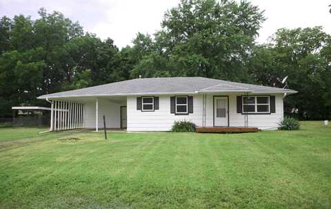 213 S Poplar St, Douglass, KS 67039