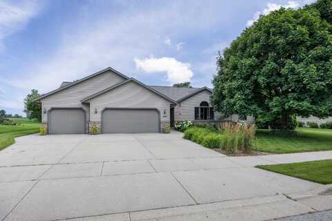 449 Oak Spring Drive, Lomira, WI 53048