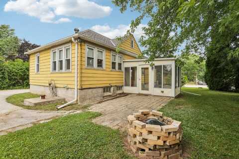 235 W College Avenue, Oak Creek, WI 53154