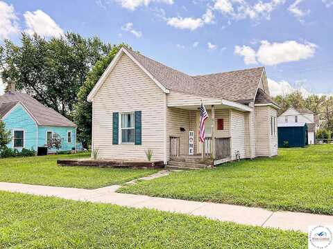 1302 E Broadway, Sedalia, MO 65301