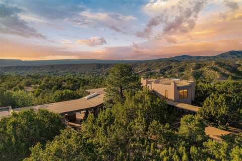 54 Paseo Encantado NE, Santa Fe, NM 87506
