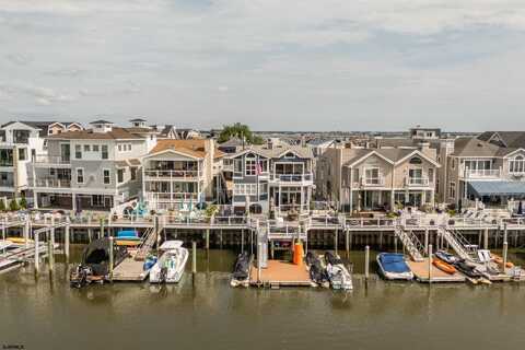 170 W 17th St, Ocean City, NJ 08226
