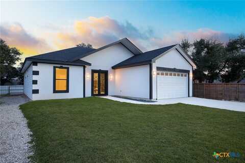 1256 Eastview Drive, Canyon Lake, TX 78133