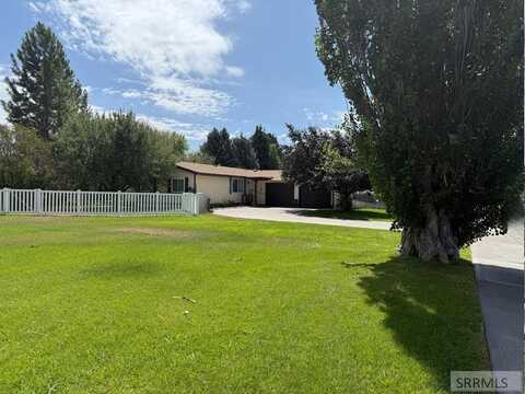 1076 Singletree Circle, Idaho Falls, ID 83402