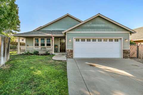 23 Meadowfield Circle, Eagle Point, OR 97524