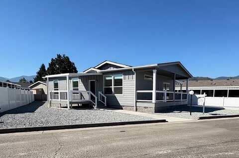 4601 S Pacific Highway, Phoenix, OR 97535