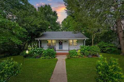 11 Brooks Avenue, Greenville, SC 29617