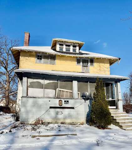 915 Burt, Saginaw, MI 48607