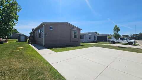 9766 Besants Ct, Fenton, MI 48430