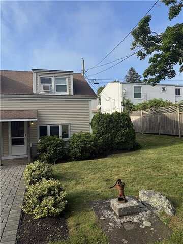 16 Dudley Avenue, Newport, RI 02840