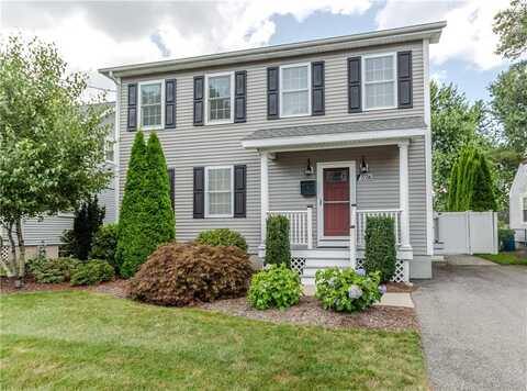 37 Union Street, Lincoln, RI 02865