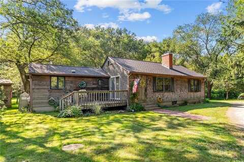 211 Nooseneck Hill Road, Exeter, RI 02822