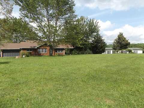 1537 Groundhog Mtn. Rd., Hillsville, VA 24343