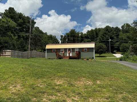 151 Rolling Hills Dr, Marion, VA 24354