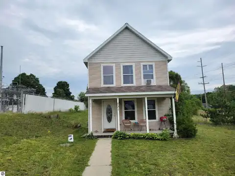 531 Barlow Street, Traverse City, MI 49686