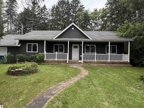 229 N Water Street, Au Gres, MI 48703