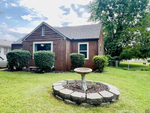 1738 SW Mission AVE, Topeka, KS 66604