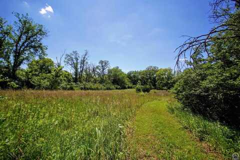 247 SE Croco RD, Topeka, KS 66607