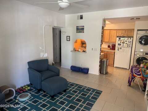 5750 N Camino Esplendora, Tucson, AZ 85718