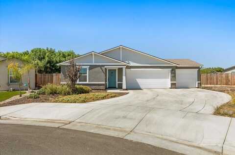 2428 Wolf Creek Place, Tulare, CA 93274