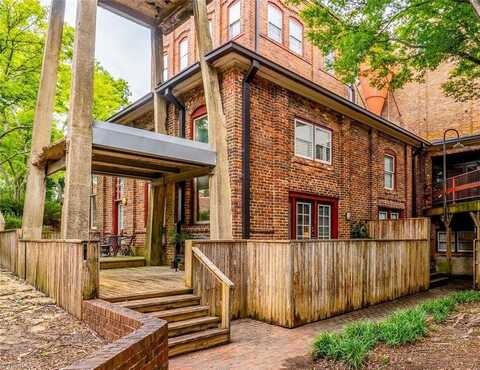 801 W McGee Street, Greensboro, NC 27401