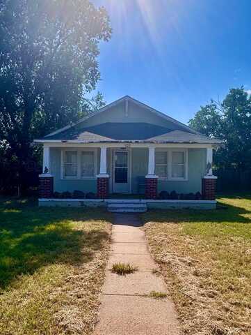 122 S Hazelwood Street, Spearman, TX 79081