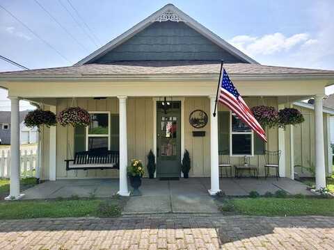 953 Walnut, Nelsonville, OH 45764