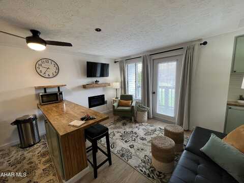 125 E Valley Point Lane, Claysburg, PA 16625