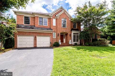 1719 STRINE DRIVE, MCLEAN, VA 22101