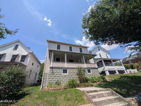 1307 Spruce Street, Hollidaysburg, PA 16648