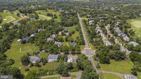 2 SEMINOLE ROAD, SKILLMAN, NJ 08558