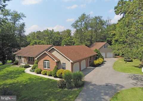 212 WALNUT DALE ROAD, SHIPPENSBURG, PA 17257