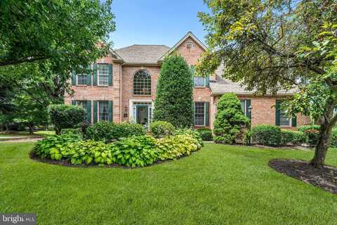 5050 DRUMMOND CIRCLE, CENTER VALLEY, PA 18034