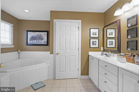 3538 RAVENNA LANE, VINELAND, NJ 08361