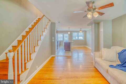 5815 NEWTOWN AVENUE, PHILADELPHIA, PA 19120