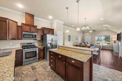 3225 N Raven LN, Fayetteville, AR 72704