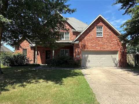 609 N Tournament DR, Fayetteville, AR 72704