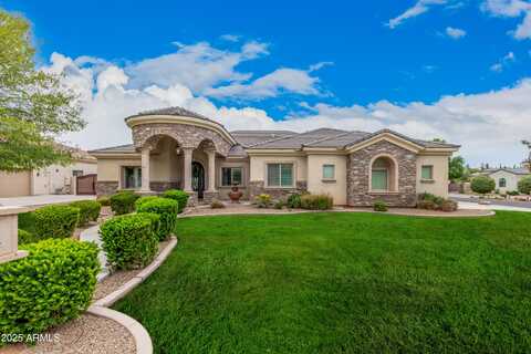 330 N PORTLAND Avenue, Gilbert, AZ 85234
