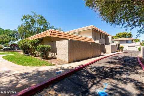 5621 S CAPTAIN KIDD Court, Tempe, AZ 85283
